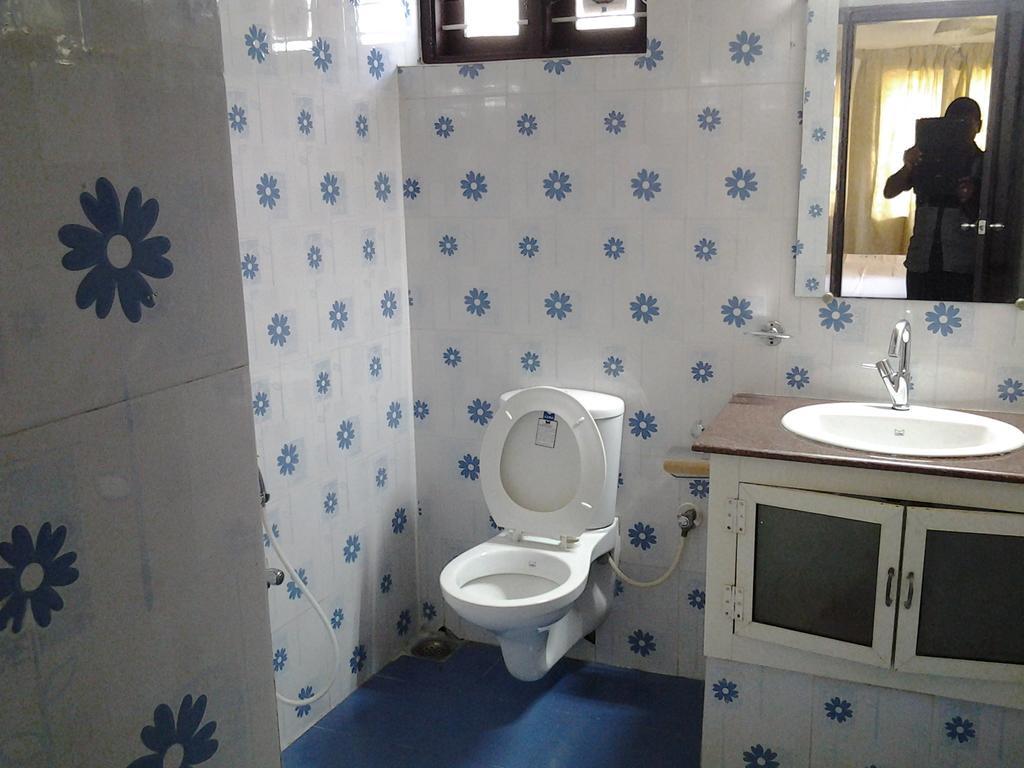 Hotel La Mirban Varkala Zimmer foto